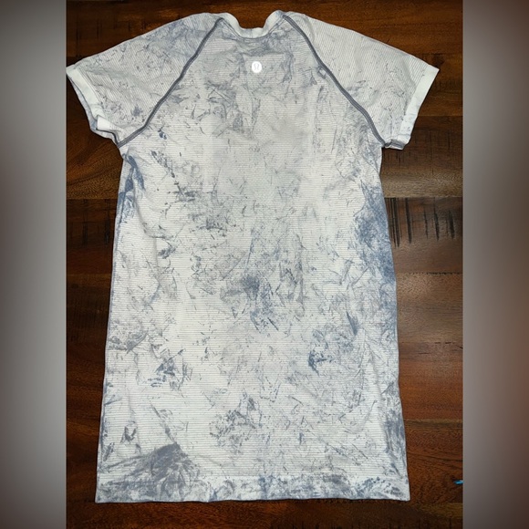Lululemon Swiftly Tech Short Sleeve 2.0 *MultiDye - Picture 2 of 4
